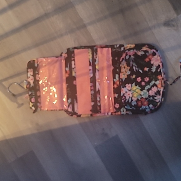 NWOT Vera Bradley Travel Organizer On The Go Tolietry Jewerly "Tangerine Twist - Picture 3 of 5